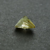 GOLDEN RUTILE QUARTZ CUT FANCY TRILLION 10X10 MM 2.54 Cts.