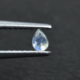 RAINBOW MOONSTONE CUT PEAR (CLEAN) 3.50X2.50MM 0.36 Cts.