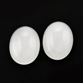 WHITE MILKY QUARTZ OVAL CAB 25X19MM 30.60 Cts.