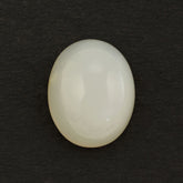WHITE MOONSTONE OVAL CAB 21X17MM 22.22 Cts.
