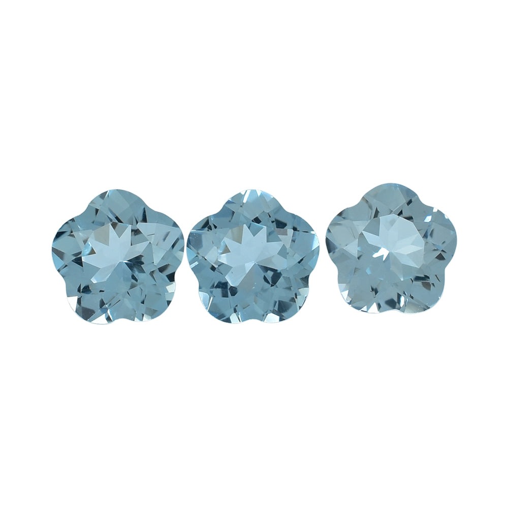 SKY BLUE TOPAZ CUT FLOWER 5 LEAF 6MM (THICKNESS:-3.60-4.00MM) 1.04 Cts.