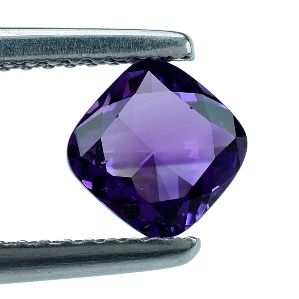 AFRICAN AMETHYST PRINCESS CUT CUSHION 6.00MM 0.96 Cts.