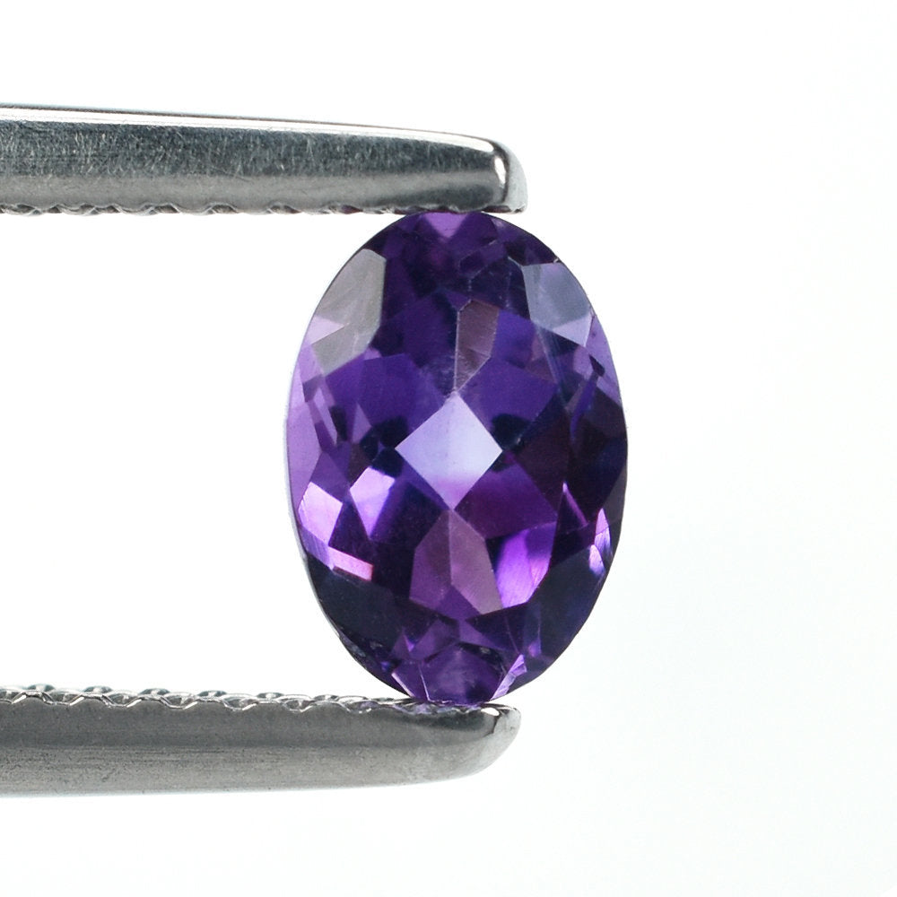 AFRICAN AMETHYST CUT OVAL (AAA\SI) 7.00X5.00 MM 0.69 Cts.