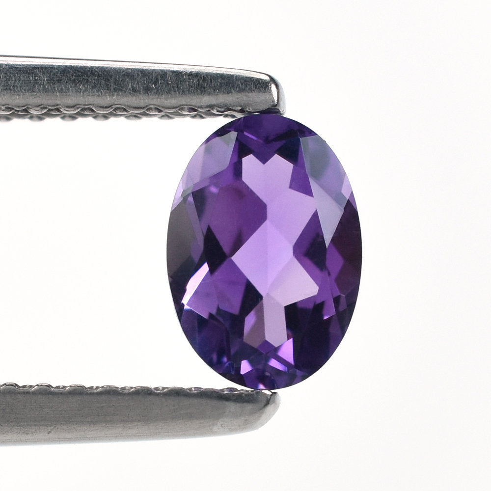 AFRICAN AMETHYST CUT OVAL (AA\CLEAN) 7.00X5.00 MM 0.73 Cts.