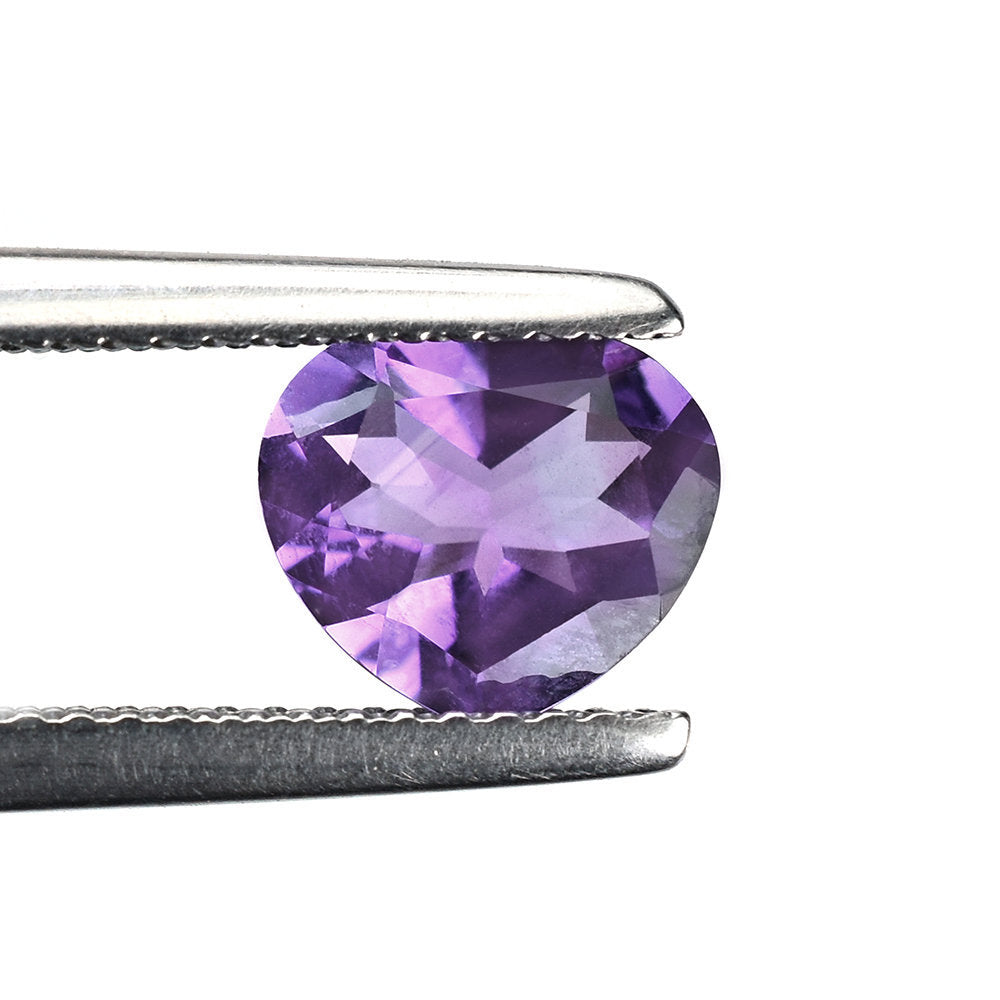 AMETHYST BRAZIL CUT (MEDIUM/CLEAN) HEART 7.00X7.80 MM 1.07 Cts.