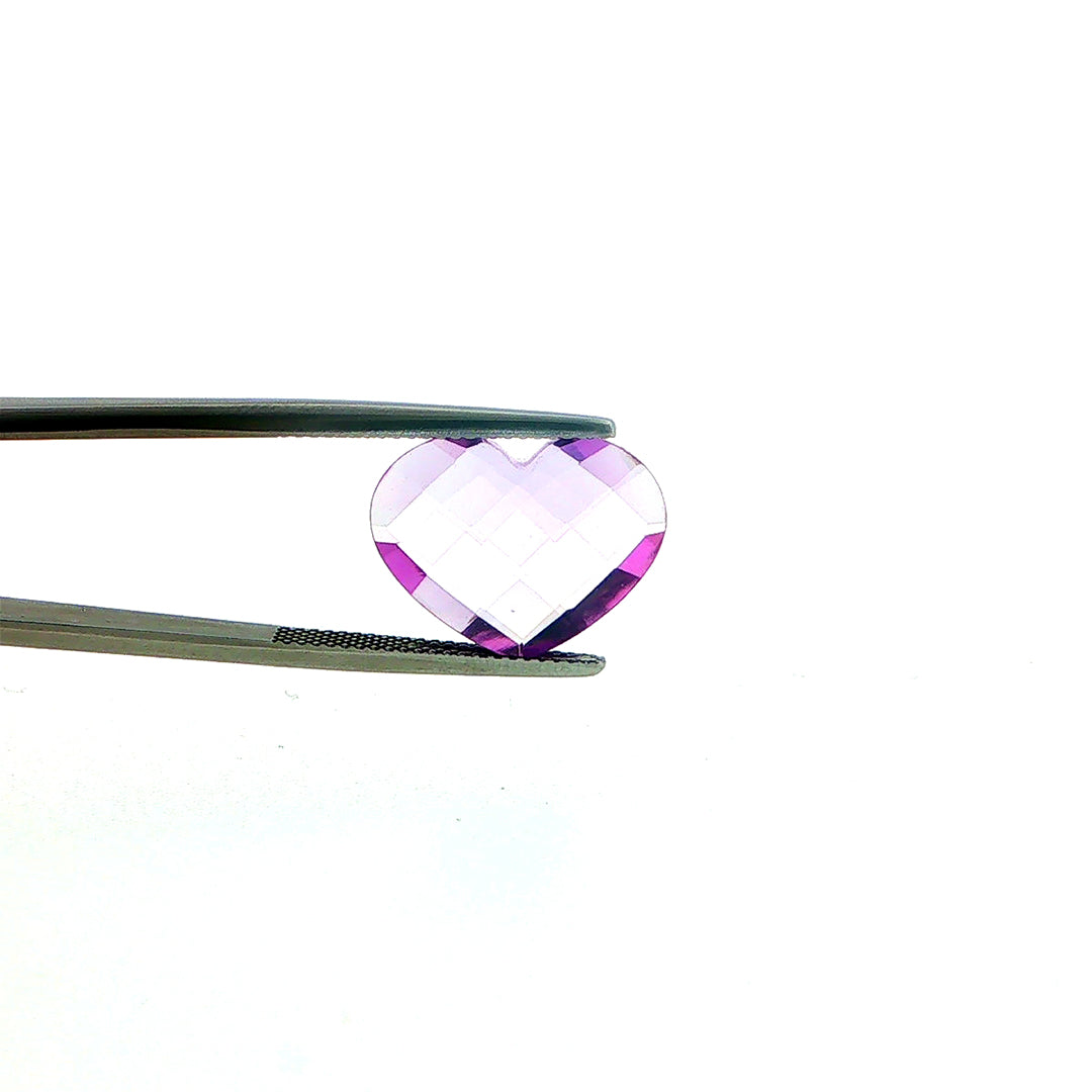 AMETHYST BRAZIL CHECKER CUT BRIOLETE EYECLEAN HEART (DARK/) 17.50X13.50 MM 07.99 Cts.
