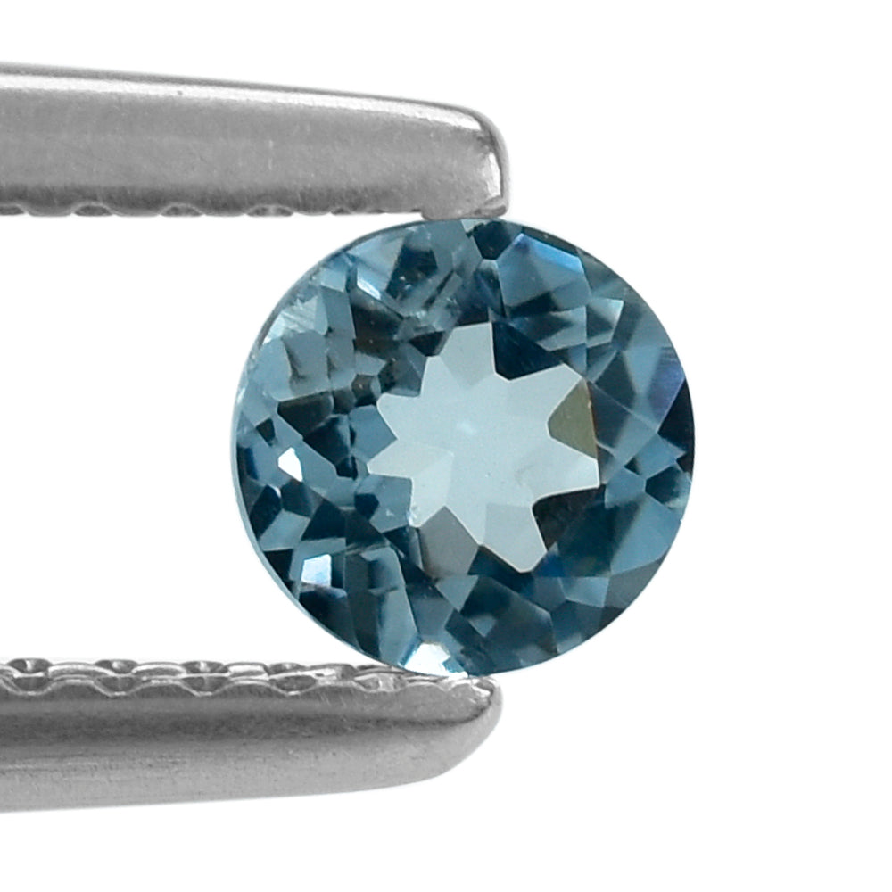 AQUAMARINE CUT ROUND (A++) (SI) 4.50MM 0.31 Cts.
