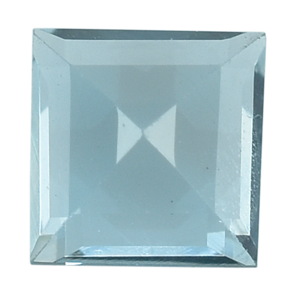 AQUAMARINE CUT SQUARE (A++) 4MM 0.28 Cts.