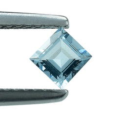 AQUAMARINE CUT SQUARE (A++) 4MM 0.28 Cts.
