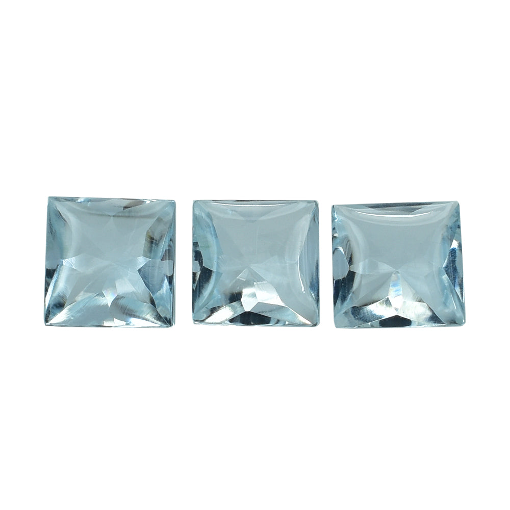 AQUAMARINE BUFFTOP PRINCESS SQUARE 6MM 0.94 Cts.