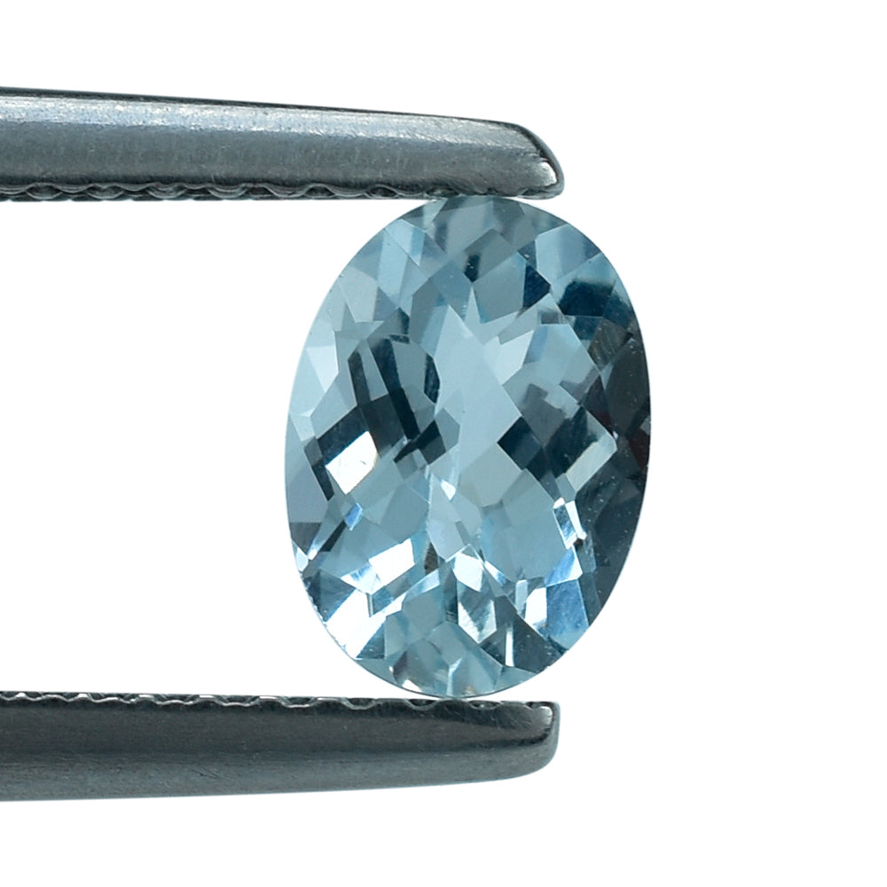 AQUAMARINE CHECKER CUT OVAL (B/SI) 7X5MM 0.76 Cts.