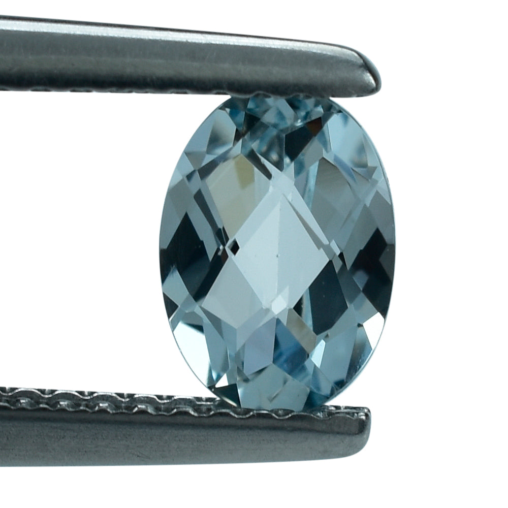 AQUAMARINE CHECKER CUT OVAL (B/SI) 7X5MM 0.65 Cts.