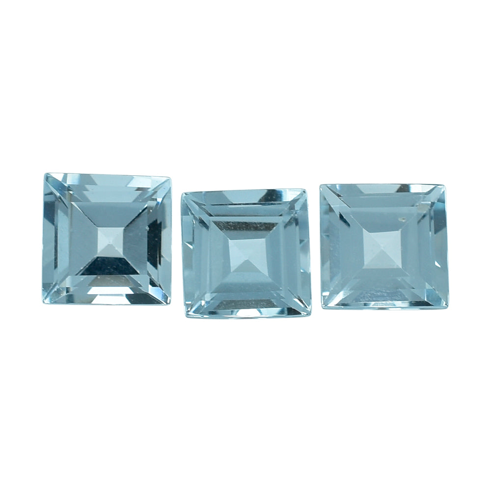 AQUAMARINE CUT SQUARE (B) 4MM 0.31 Cts.