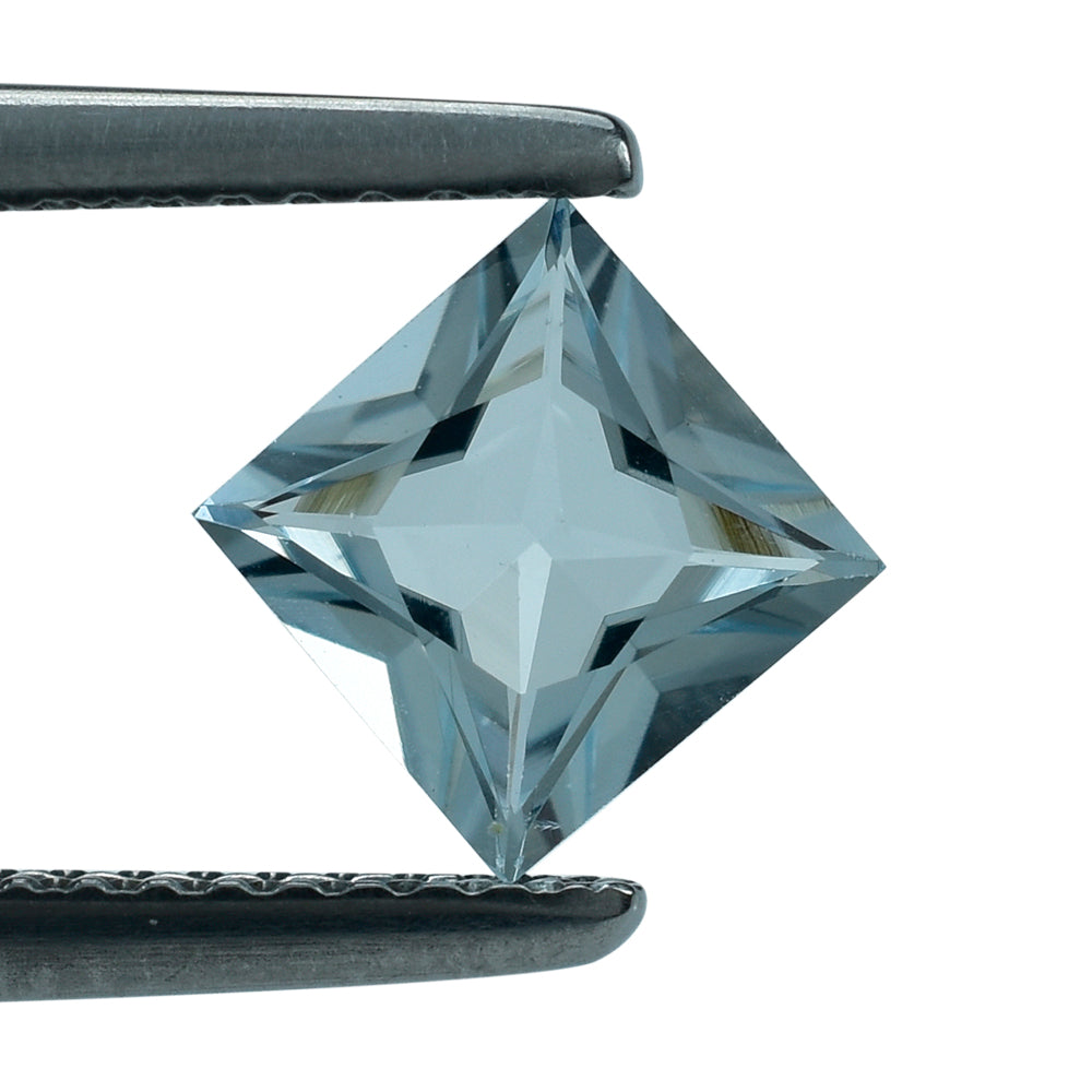 AQUAMARINE PRINCESS CUT SQUARE (B) 6MM 0.95 Cts.