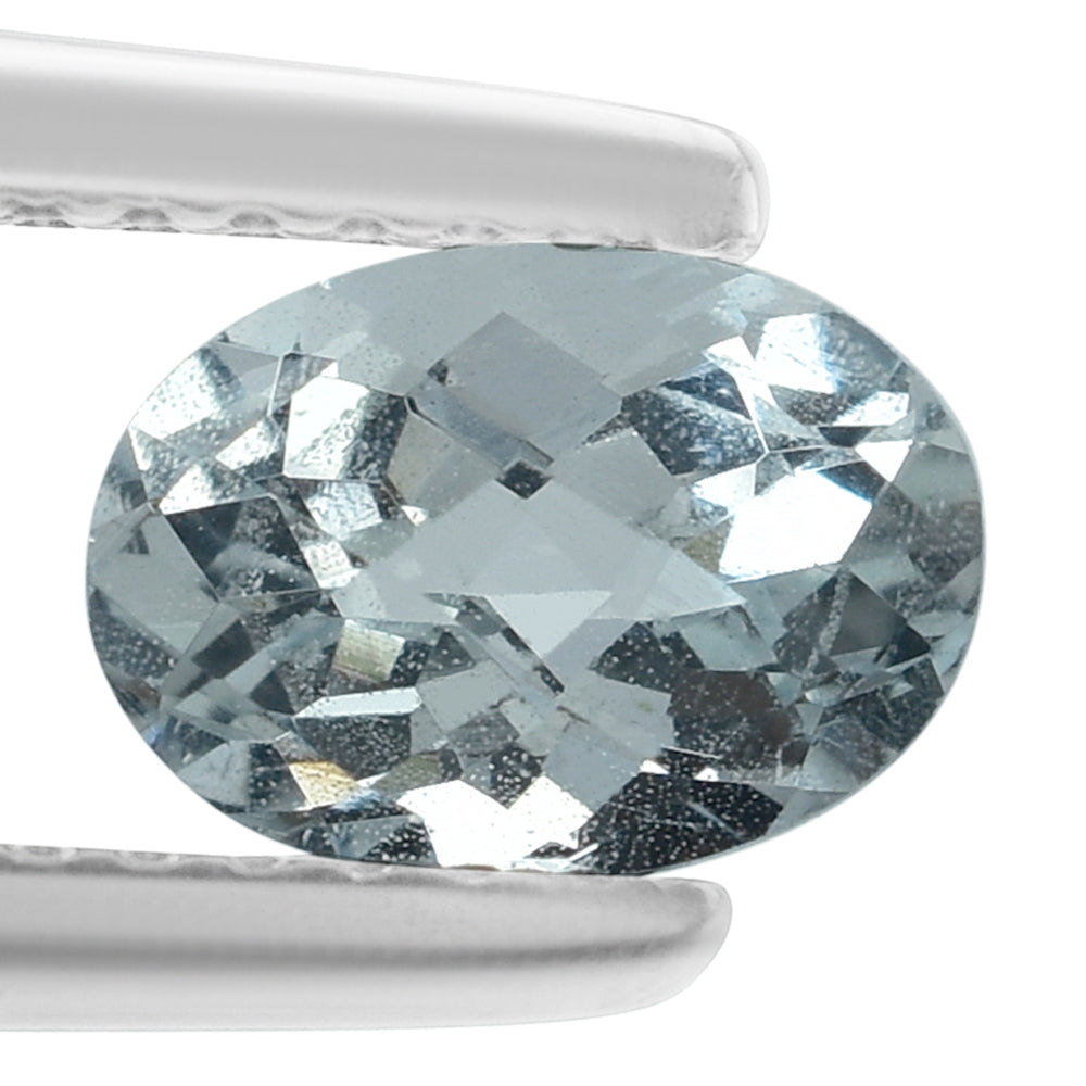 AQUAMARINE CHECKER CUT OVAL  7X5MM 0.71 Cts.