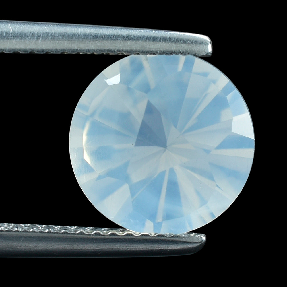 BLUE MOON QUARTZ CLUBS TOP ROUND (1ST) 10MM 2.99 Cts.