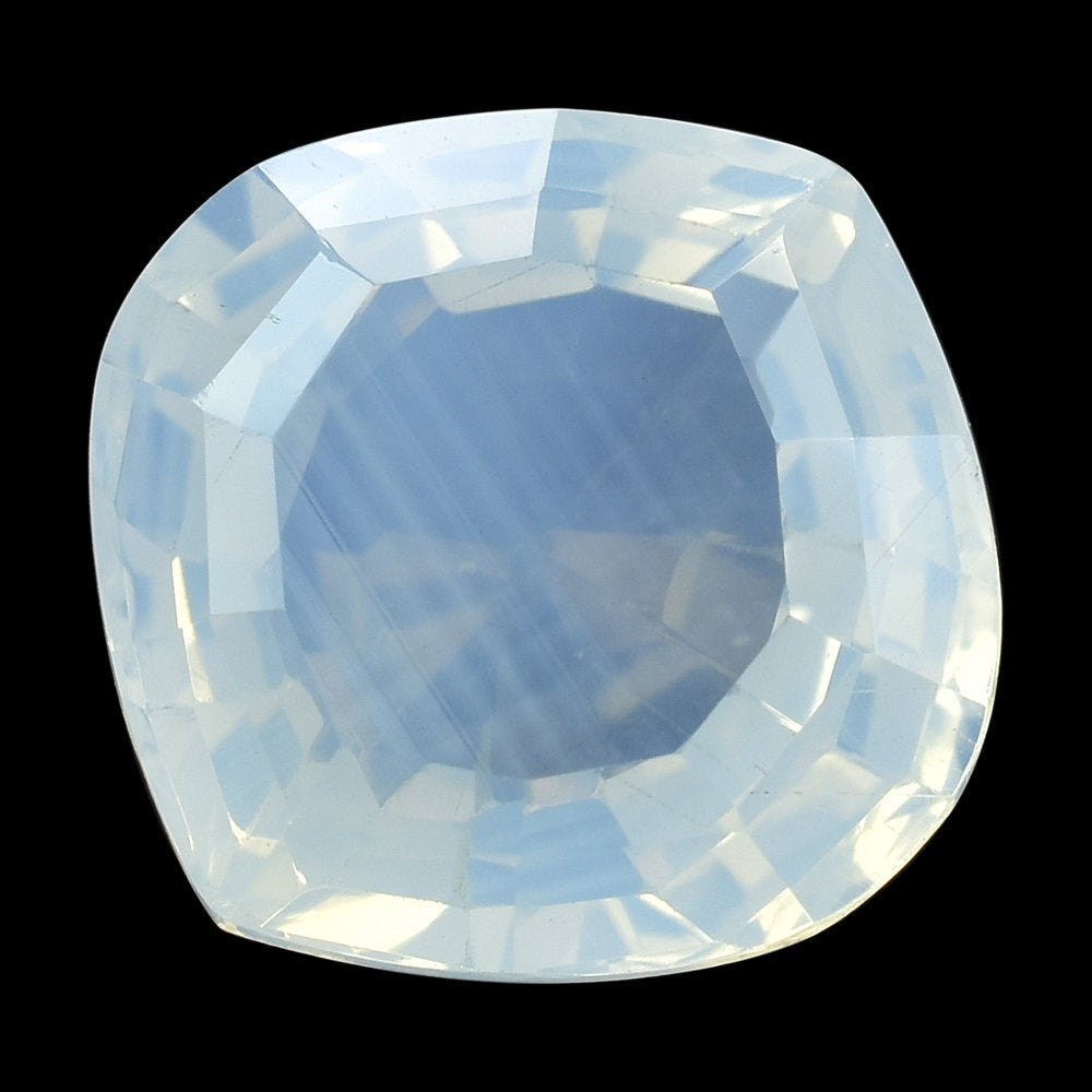 BLUE MOON QUARTZ STEP CUT ONION 14MM 8.60 Cts.