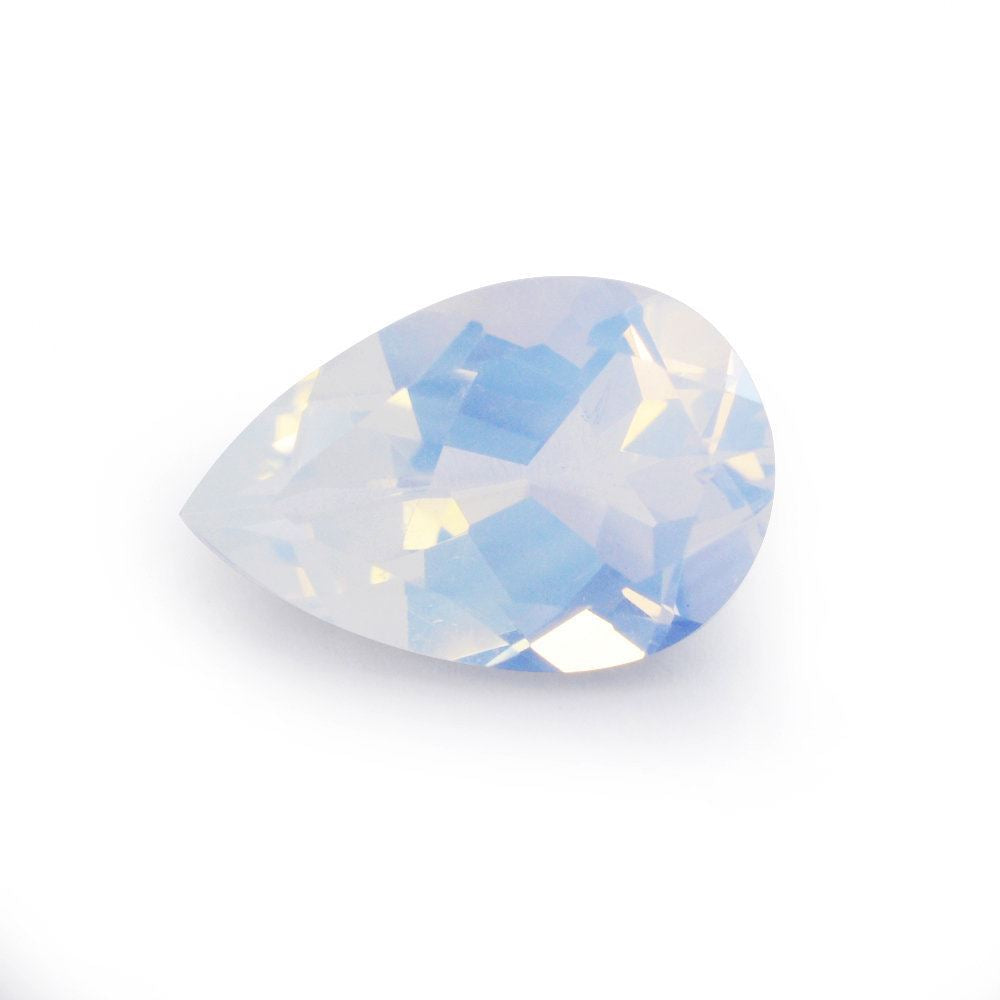 BLUE MOON QUARTZ CUT PEAR 15X10MM 5.03 Cts.
