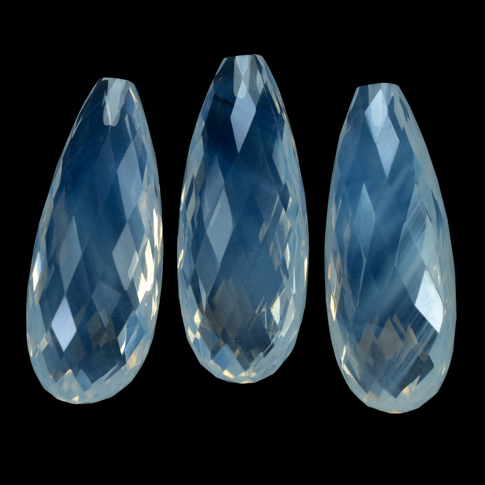 BLUE MOON QUARTZ BRIOLETTE PEAR (AA/CLEAN) (HALF DRILL 1.00MM) 30X12MM 24.18 Cts.