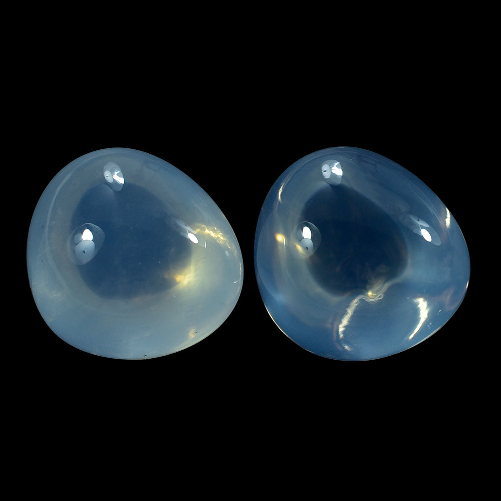 BLUE MOON QUARTZ IRREGULAR SHAPE 17.40X16MM 20.00 Cts.