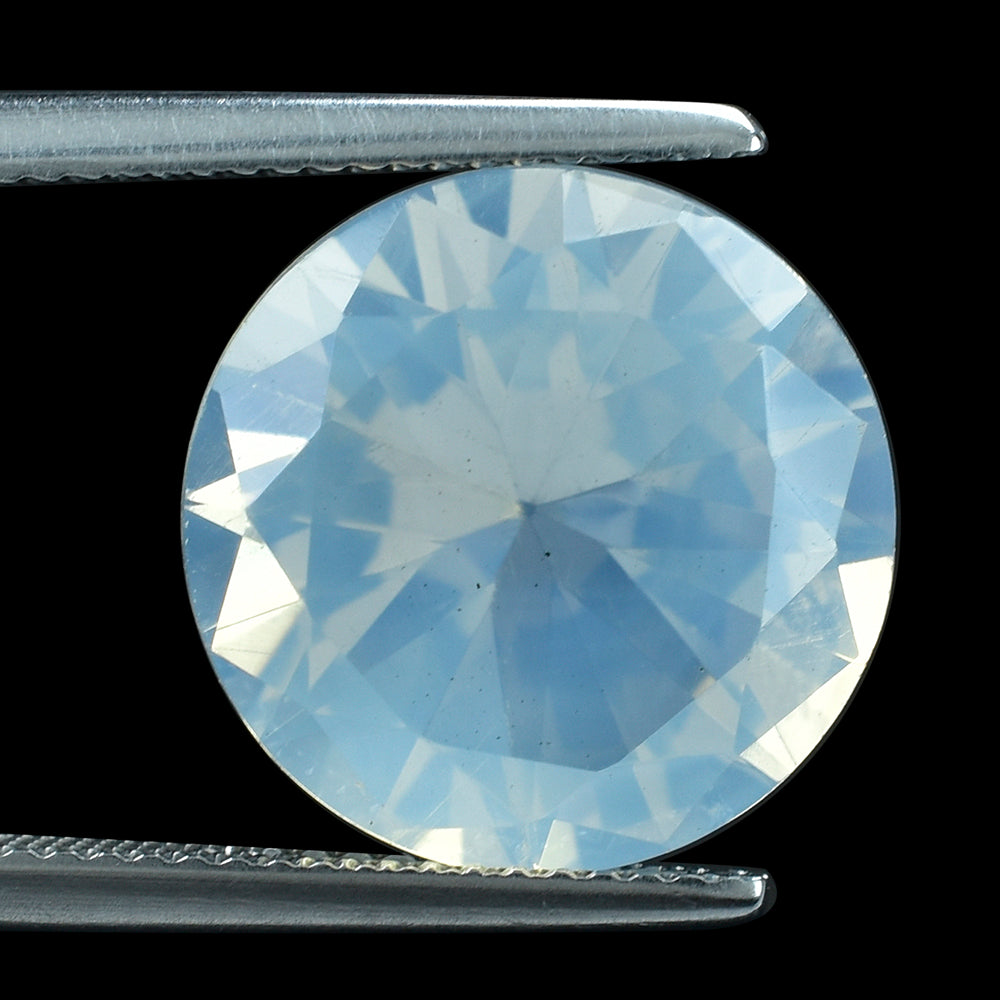 BLUE MOON QUARTZ DIAMOND CUT ROUND 14MM 8.85 Cts.