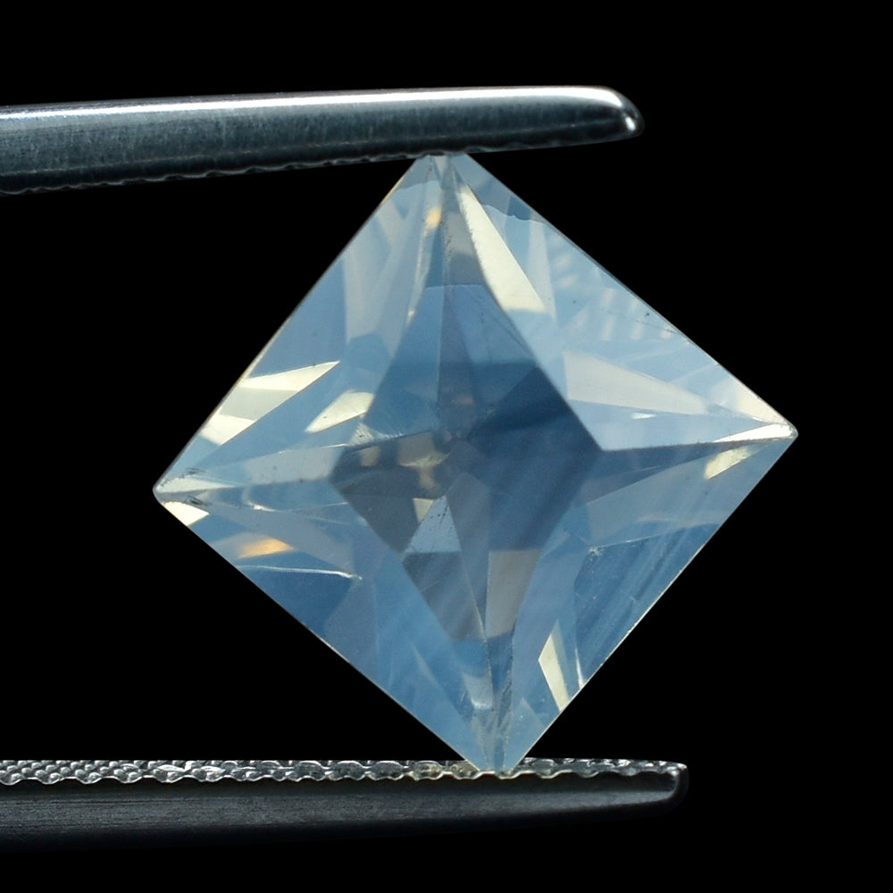 BLUE MOON QUARTZ FANCY CUT TABLE WITH PRINCESS CUT BACK SQUARE 10MM 4.45 Cts.