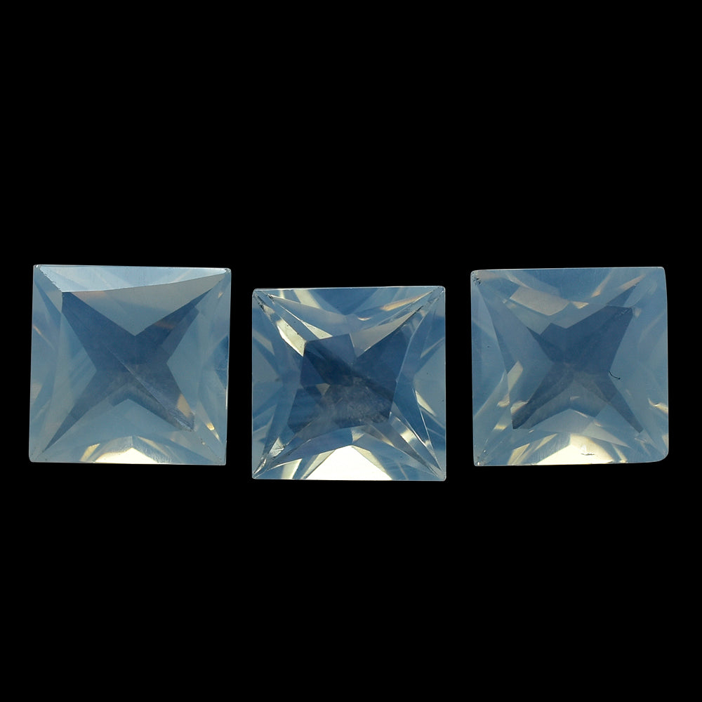 BLUE MOON QUARTZ FANCY CUT TABLE WITH PRINCESS CUT BACK SQUARE 10MM 4.45 Cts.