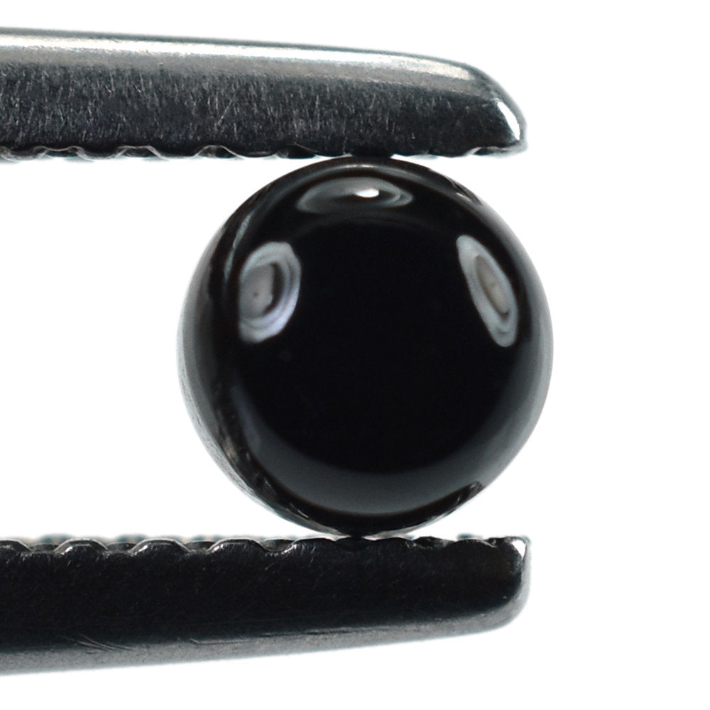 BLACK ONYX HIGH DOME ROUND CAB 4MM 0.44 Cts.