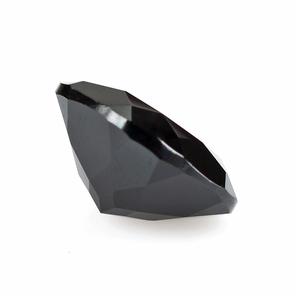BLACK ONYX CUT CUSHION 10MM 4.80 Cts.