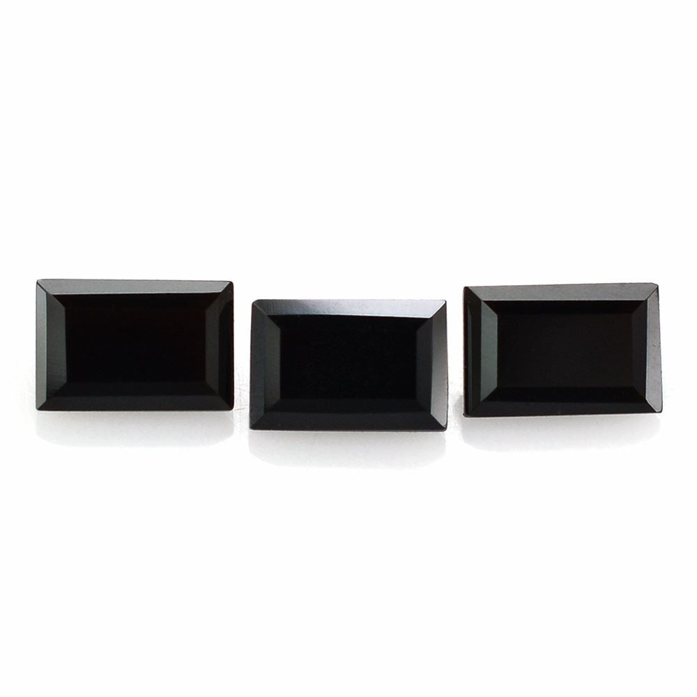 BLACK ONYX CUT BAGUETTE 6X4MM 0.53 Cts.