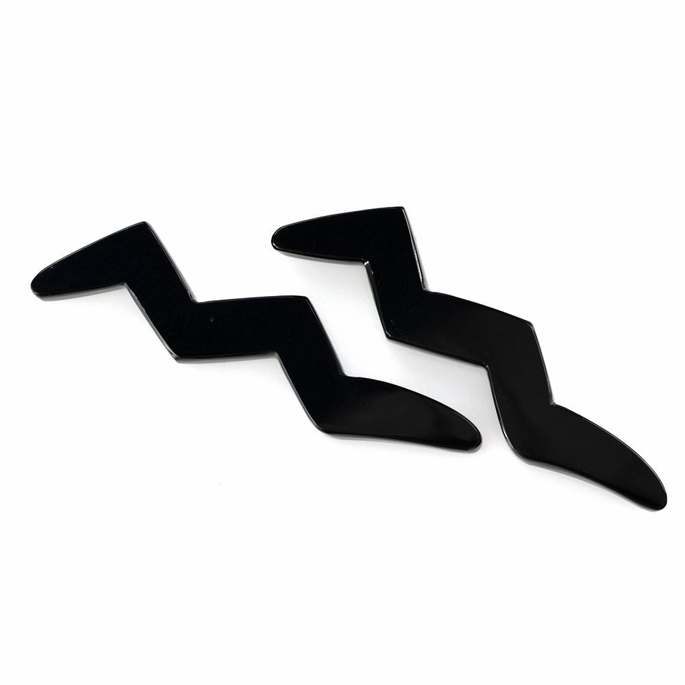 BLACK ONYX SNAKE SHAPE FANCY 40X10MM 8.15 Cts.