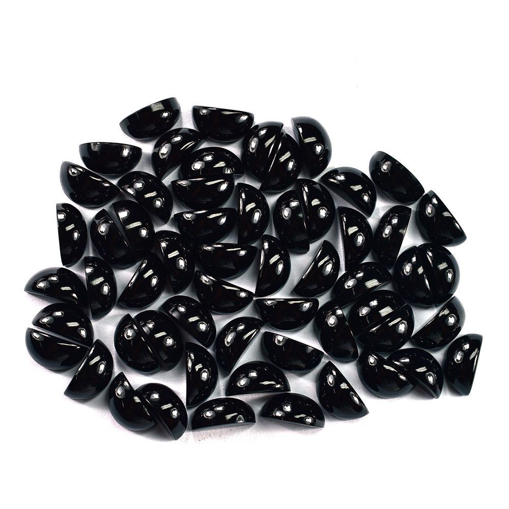 BLACK ONYX PLAIN HALF MOON 12X6MM 3.75 Cts.