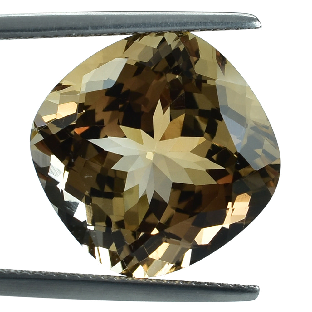 BROWN TOPAZ CUT CUSHION (MEDIUM/CLEAN) 16.00X16.00 MM 21.45 Cts.