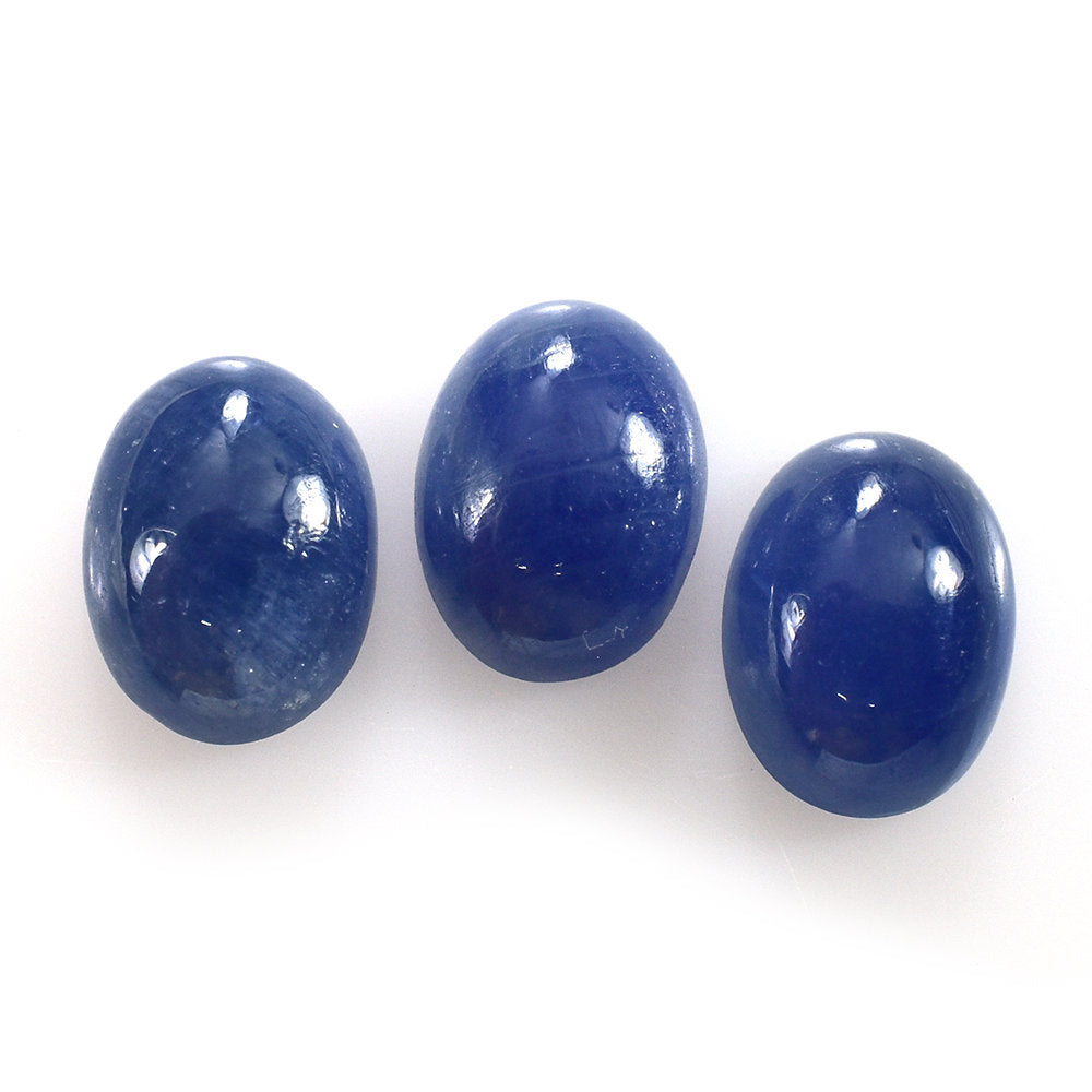 BLUE SAPPHIRE OVAL CAB 8X6 MM 1.56 Cts.