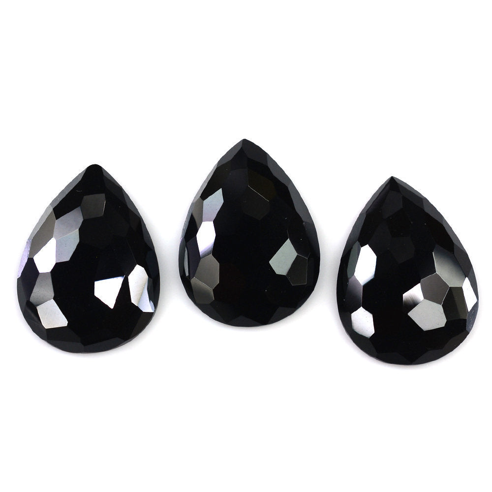 BLACK SPINEL IRREGULAR FACETED PEAR CAB 22X16MM 14.76 Cts.