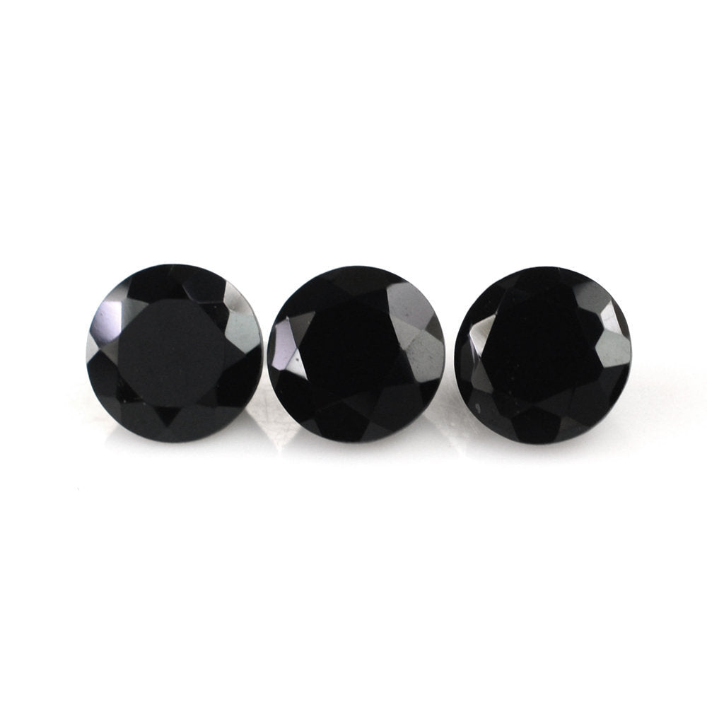 BLACK SPINEL CUT ROUND 6MM 1.02 Cts.