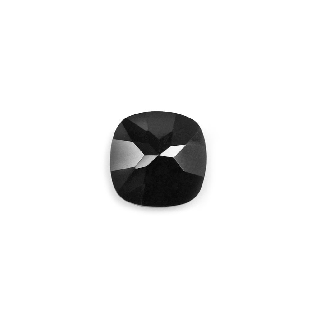 BLACK SPINEL CUT CUSHION 5MM 0.70 Cts.