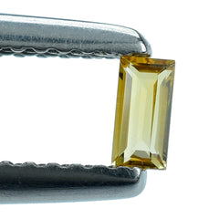 GOLDEN CITRINE CUT BUGUETTE 3.80X1.90MM 0.10 Cts.