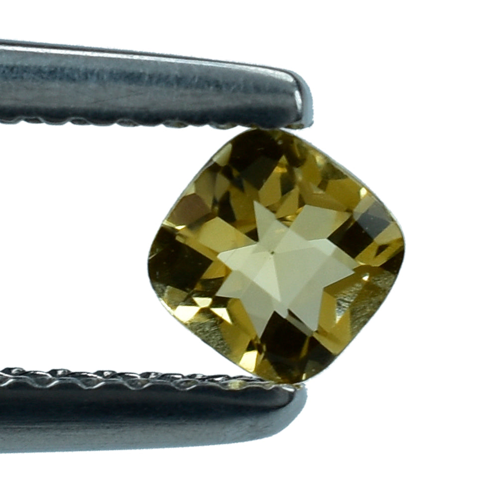 CITRINE CHESS CUT TOP CUSHION (C-2/CLEAN) 4MM 0.26 Cts.