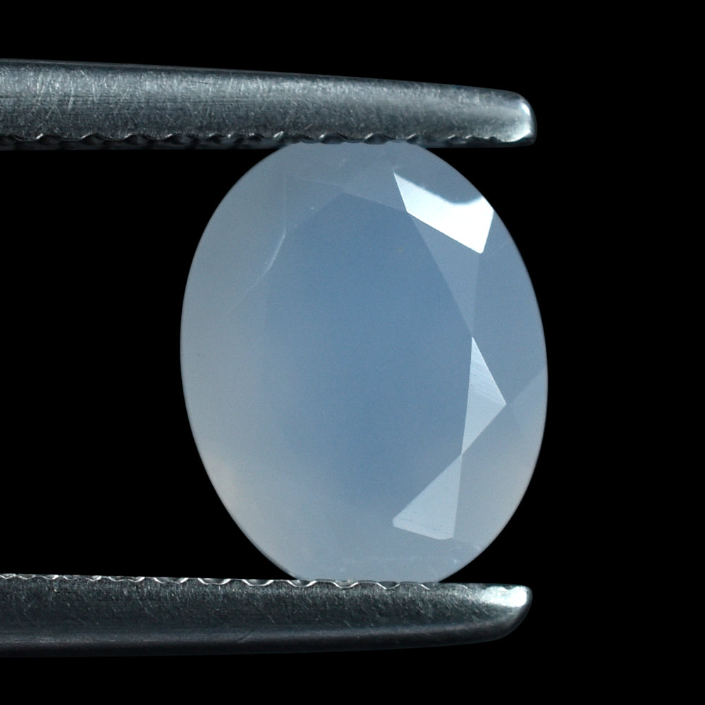 NATURAL CHALCEDONY CUT OVAL 9X7MM 1.71 Cts.