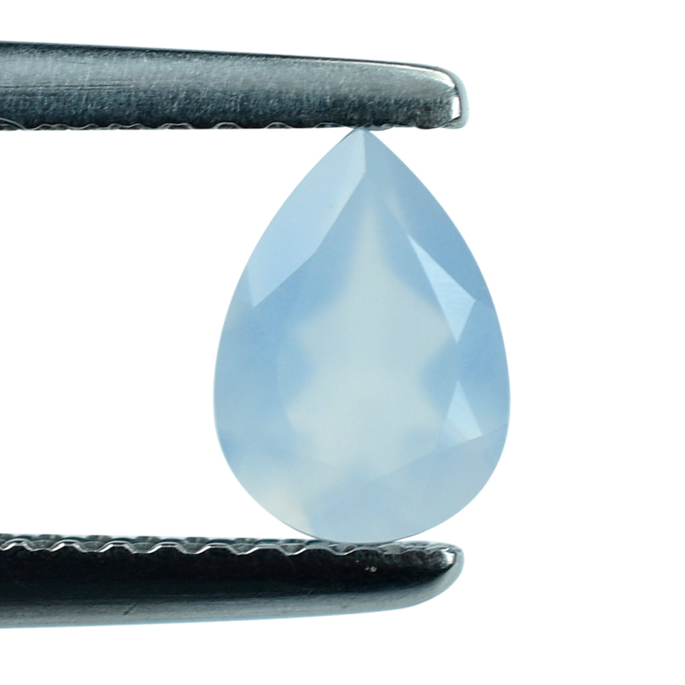 NATURAL CHALCEDONY CUT PEAR 7X5MM 0.60 Cts.