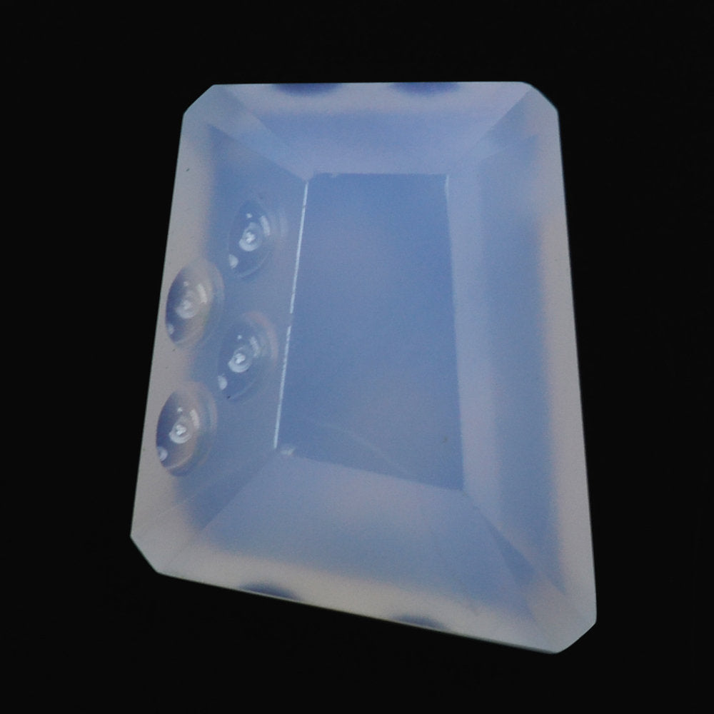 NATURAL CHALCEDONY CHEESE CUT (DES#59) 15X13X12X10MM 8.78 Cts.