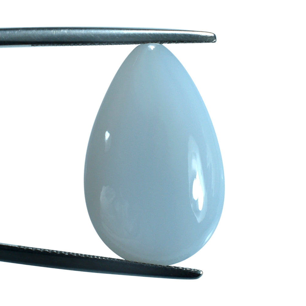 NATURAL CHALCEDONY LENTIL PEAR (HALF DRILL) 23X15MM 16.30 Cts.