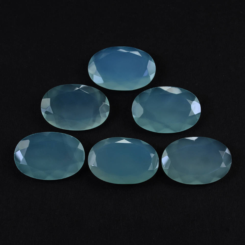 DYED PERU CHALCEDONY CUT OVAL 25.20X17.24MM 15.60 Cts.