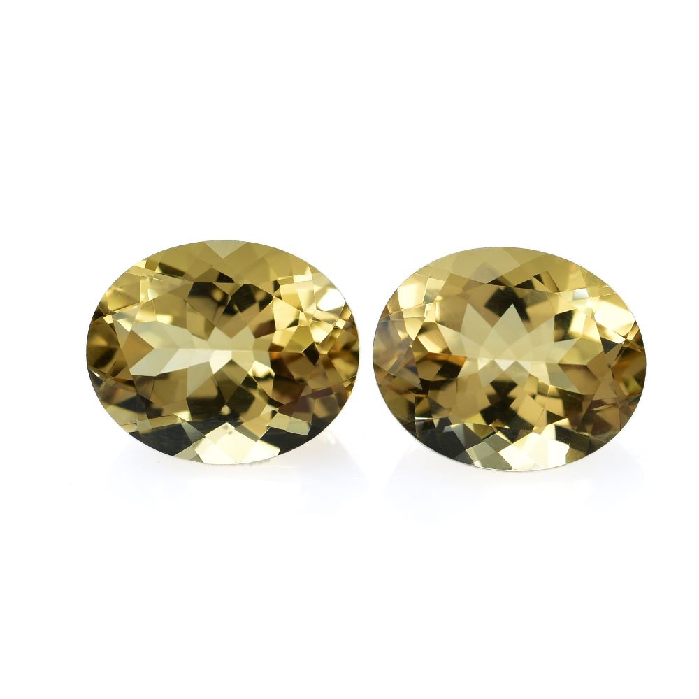 CHAMPAGNE QUARTZ CUT OVAL (MEDIUM/CLEAN) 11X9 MM 3.57 Cts.