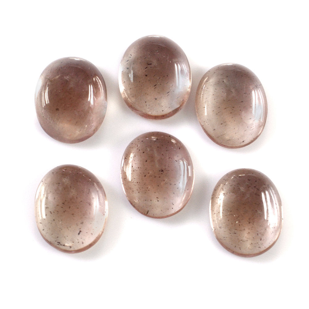 CHAMPAGNE SUNSTONE OVAL CAB 11X9MM 2.94 Cts.