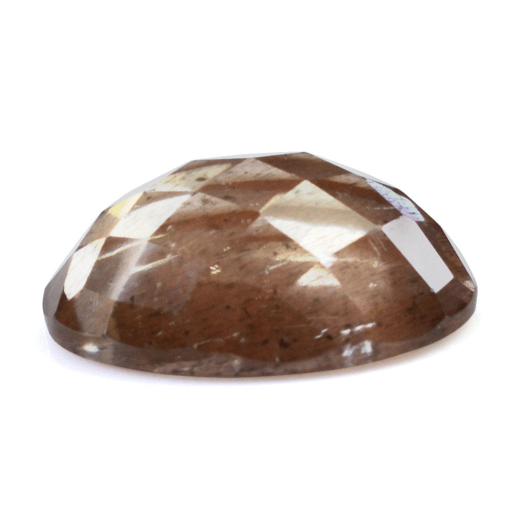 CHAMPAGNE SUNSTONE CHECKER OVAL CAB 16X12MM 8.42 Cts.