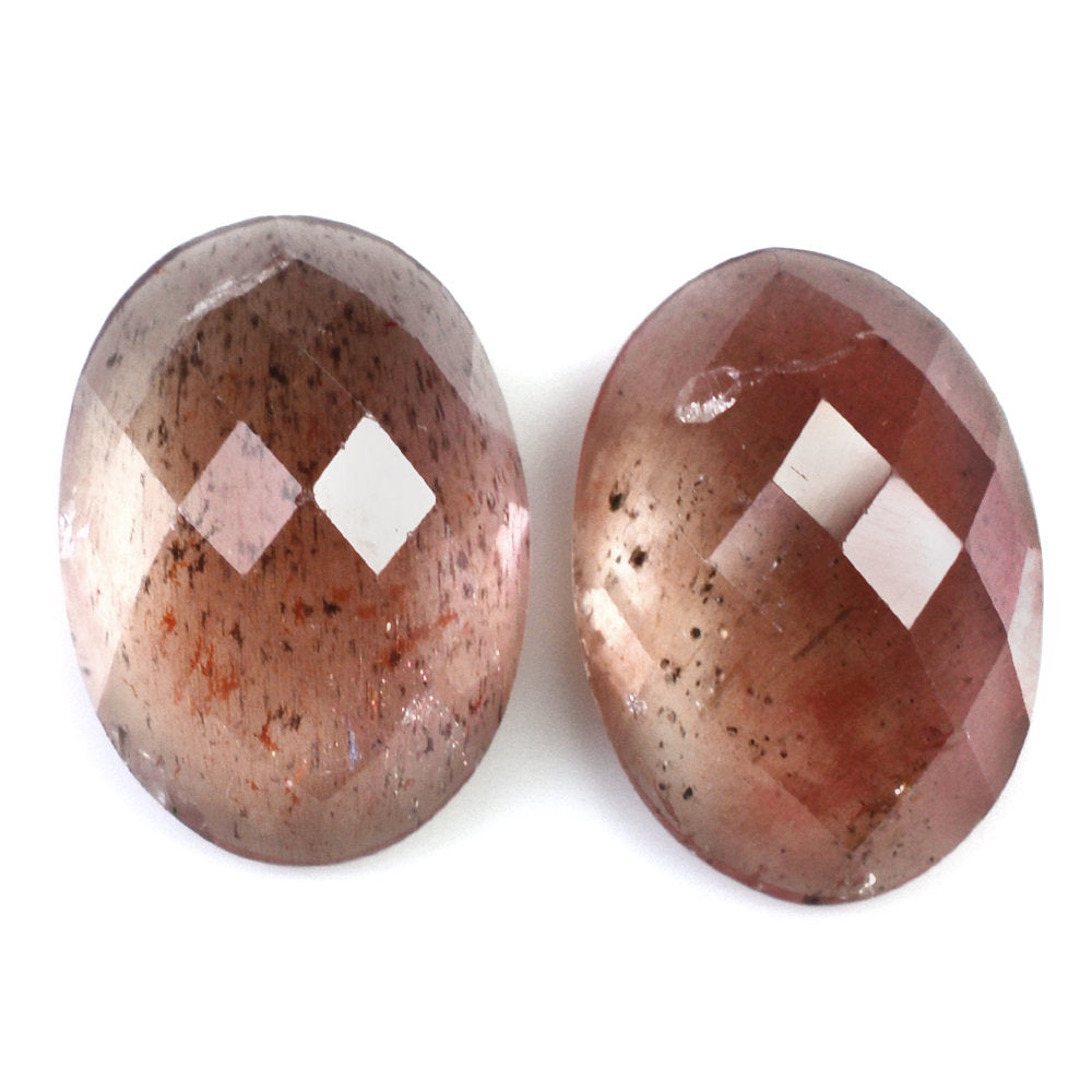 CHAMPAGNE SUNSTONE CHECKER OVAL CAB 14X10MM 5.22 Cts.