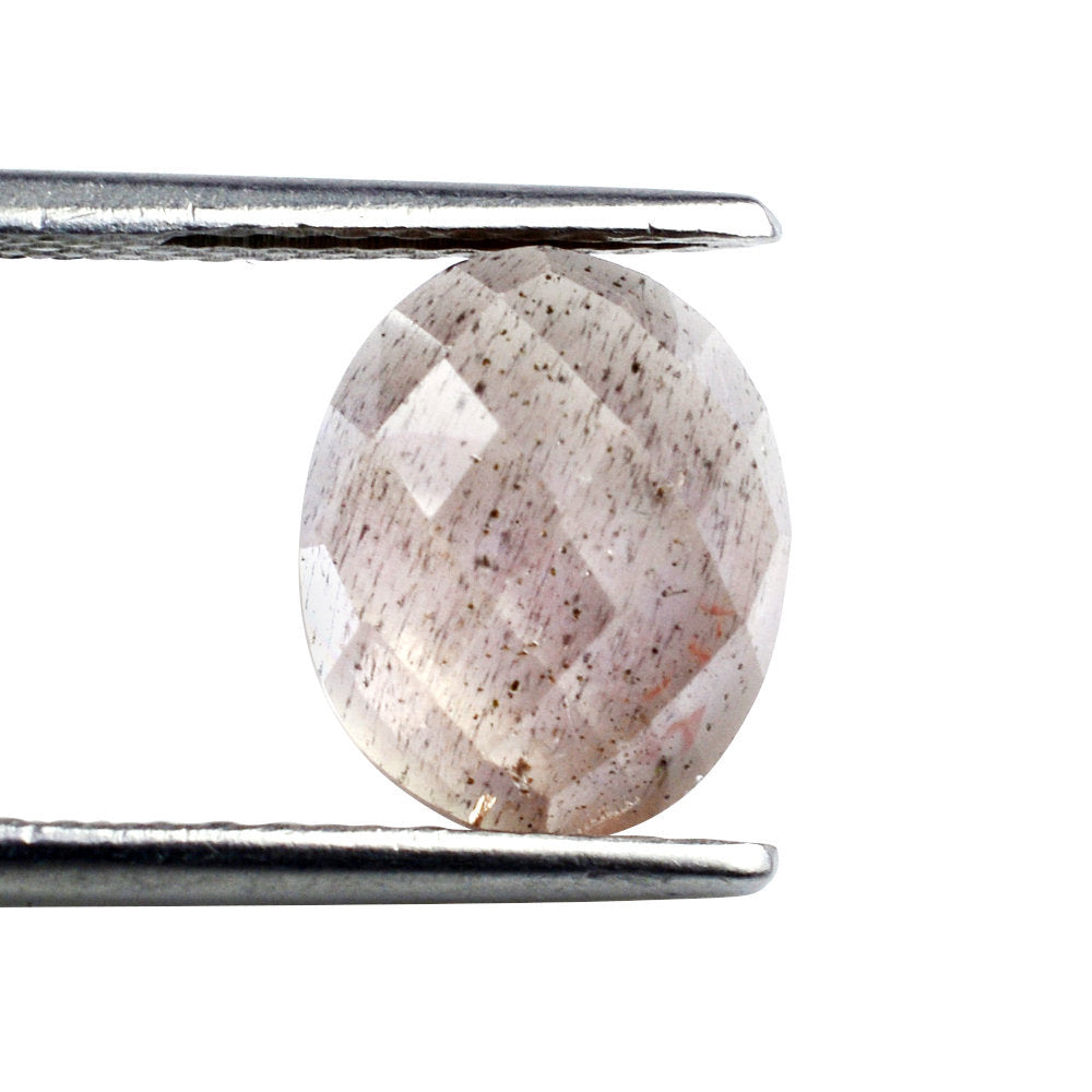 CHAMPAGNE SUNSTONE CHECKER OVAL CAB 11X9MM 2.95 Cts.