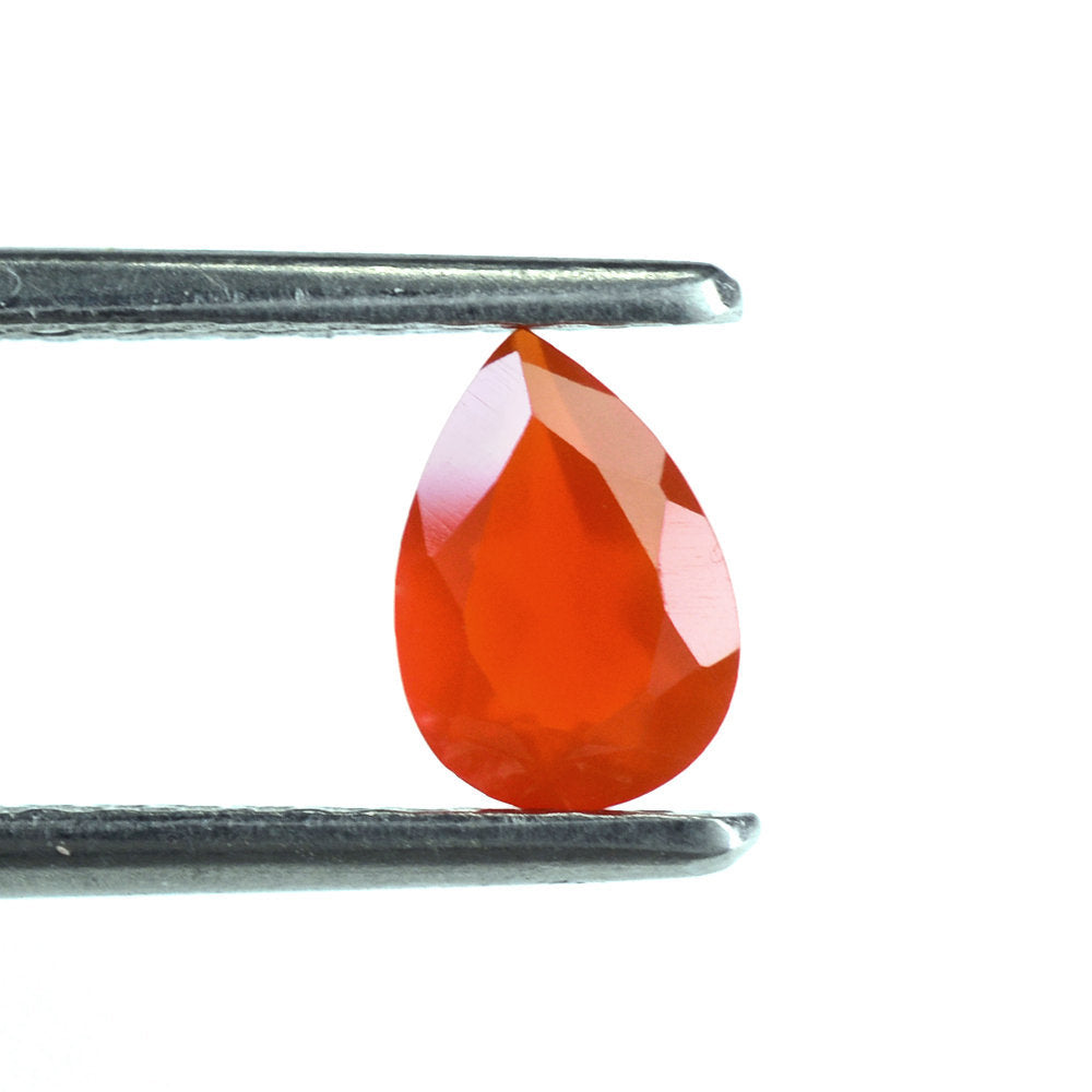 CARNELIAN CUT PEAR 7X5MM 0.63 Cts.